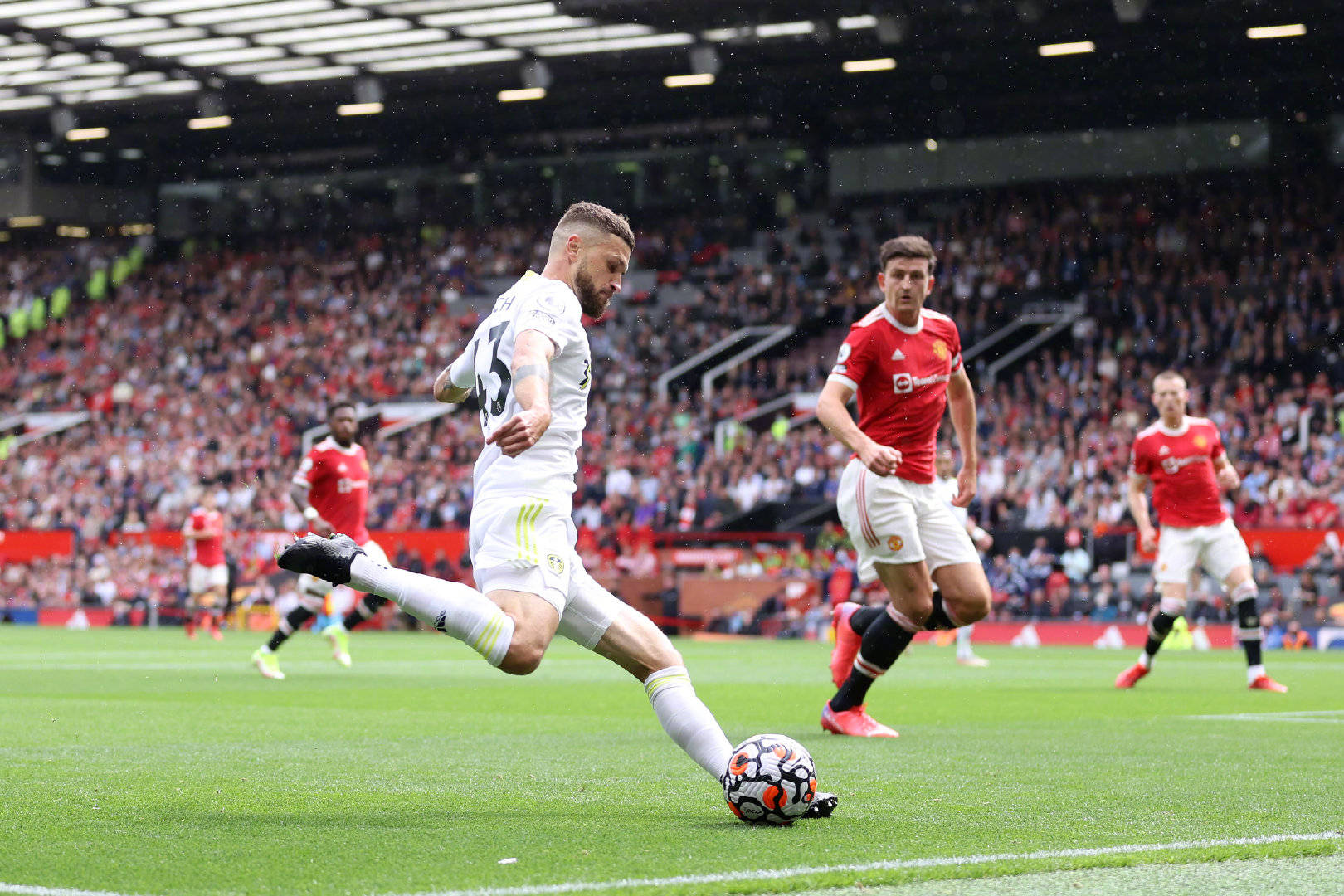 官方：16岁中国小将邝兆镭加盟西协乙俱乐部莱里达竞技.