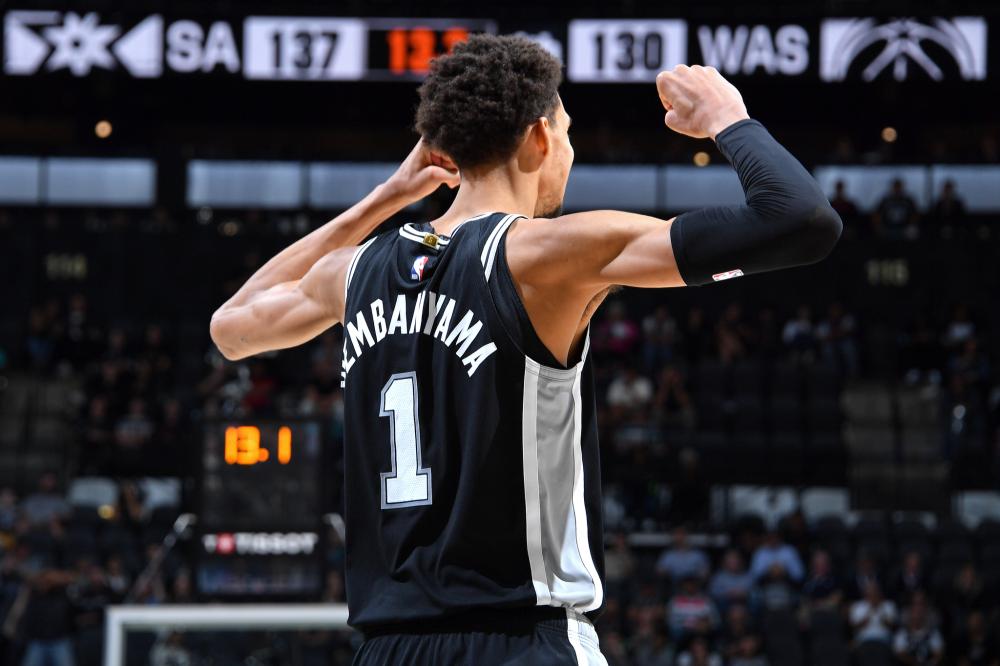 不靠袖标 不靠袖标